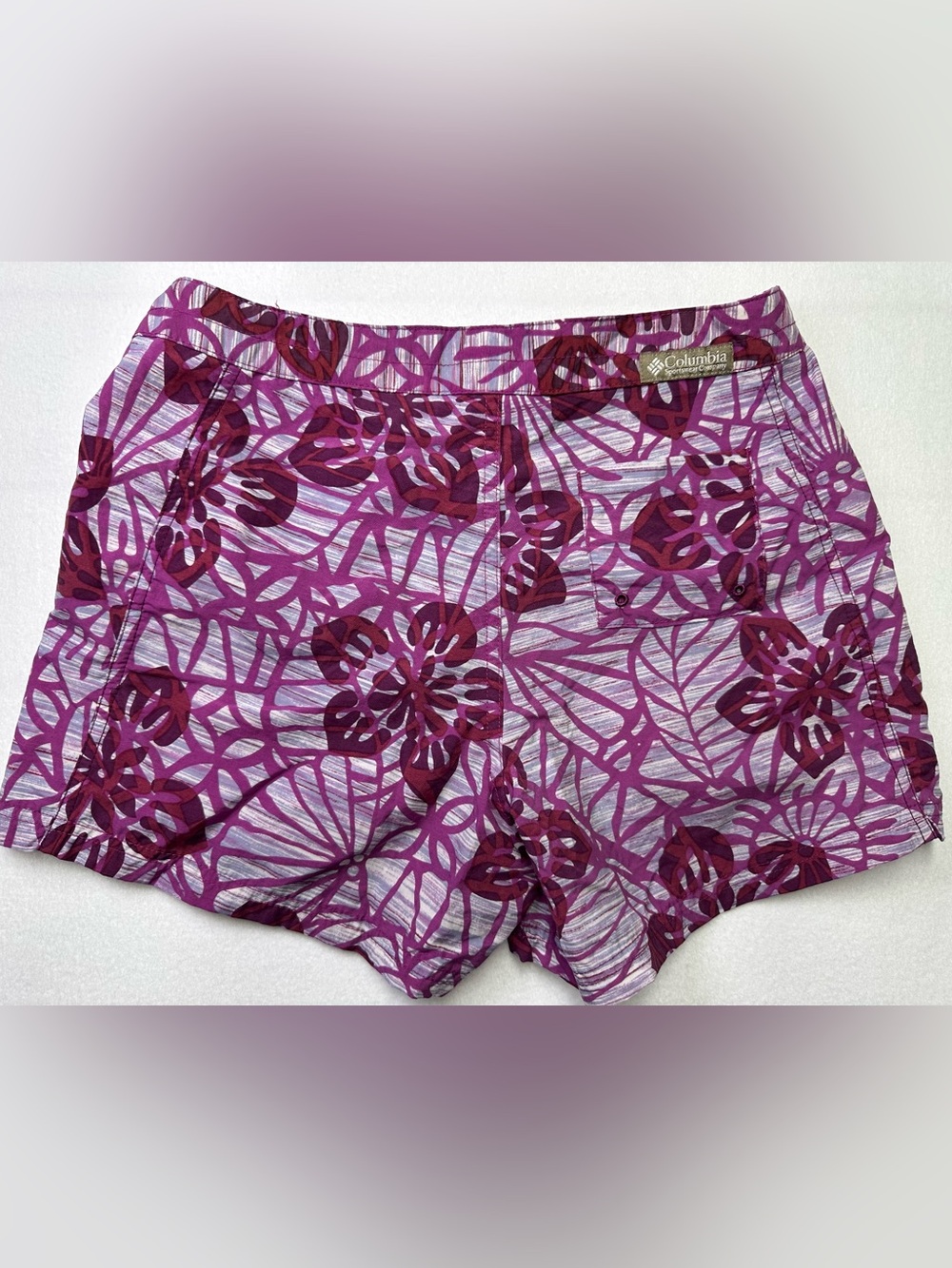 Columbia Women’s Sandy River III Magenta Floral-Pattern Athletic Shorts | size 6 - Picture 3 of 5